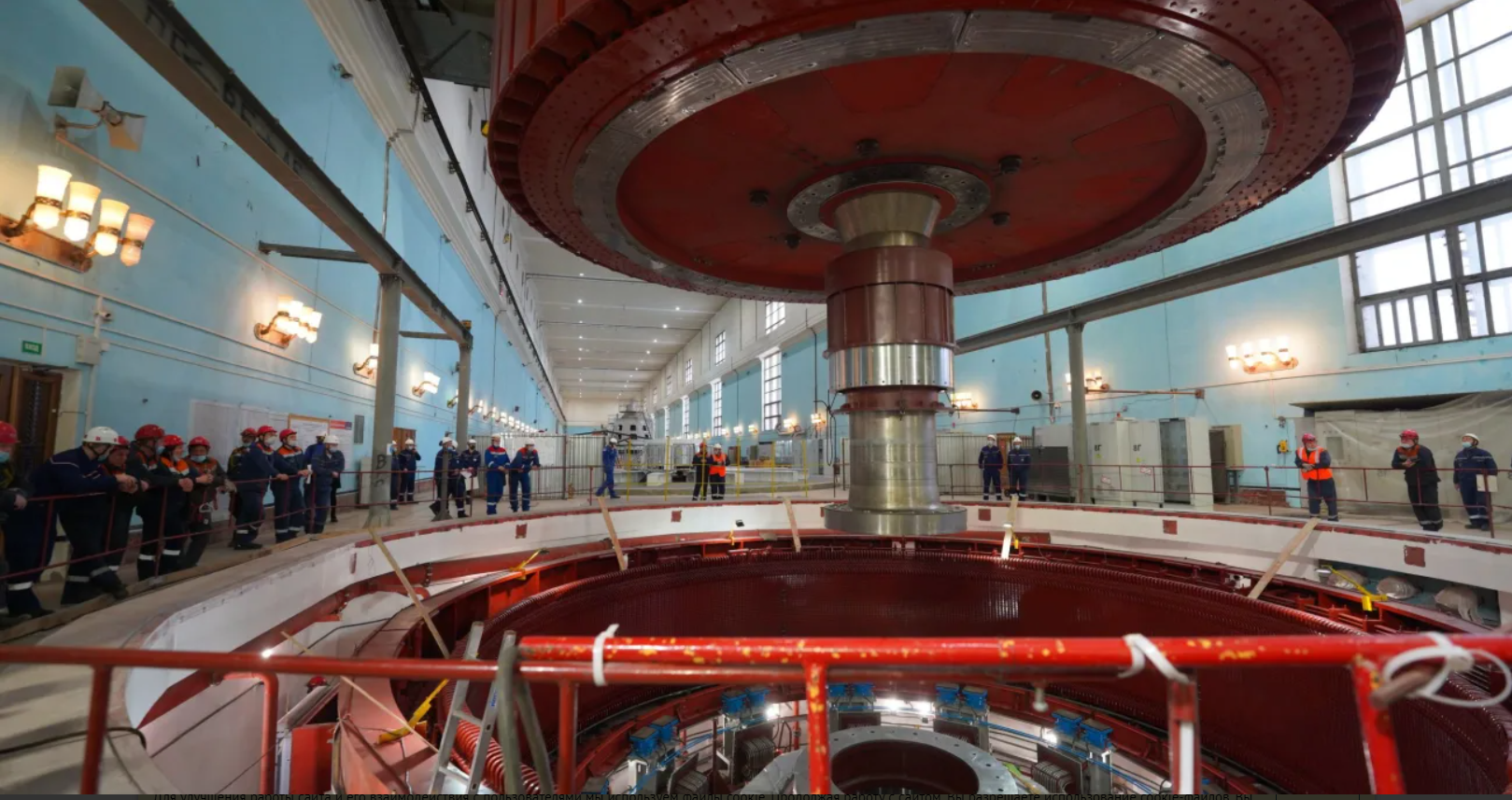 На Иркутской ГЭС сделали маневр с ротором в 500 тонн (ЕвроСибЭнерго)